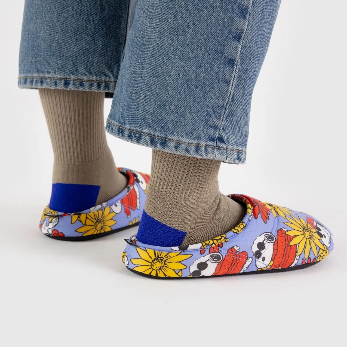 Baggu Puffy Slippers in Floral Snoopy