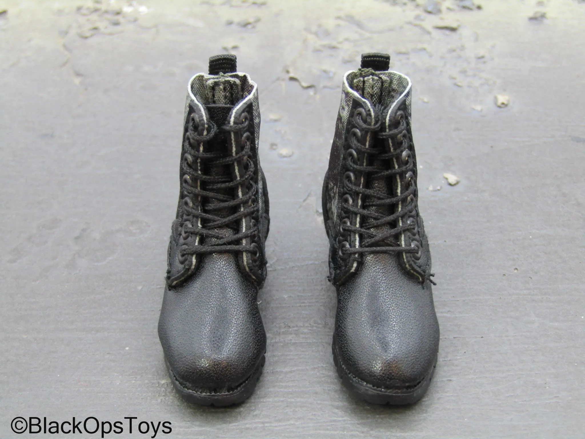 Shock Worker - Black & Pixelated Camo Female Combat Boots (Foot Type)
